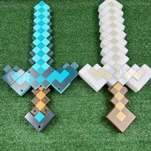 Minecraft Lot Of 2‎ Diamond Swords Pickaxe & Lightup & Sounds Sword See Pictures